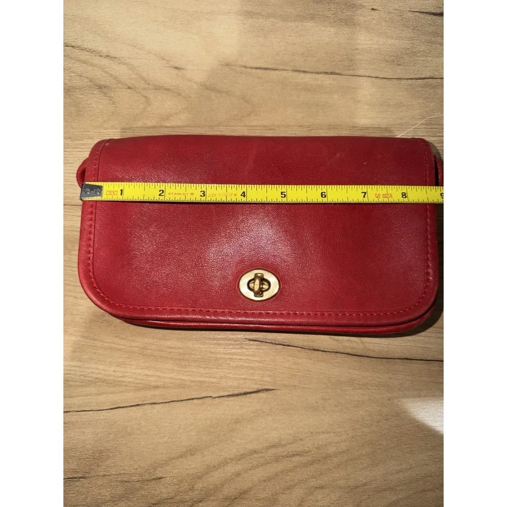 Vintage Red Dinky  Crossbody Coach Bag Made in New York City 80s‎ 6336 S
